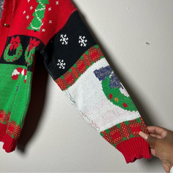 VTG Sweater Loft Women Cardigan Medium Christmas‎ Patchwork Presents Candy Cane - Picture 15 of 15